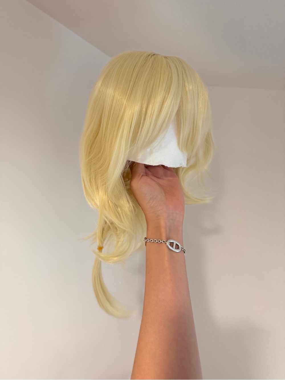 NWT Blonde Anime Cosplay Wig Halloween Costume Wig